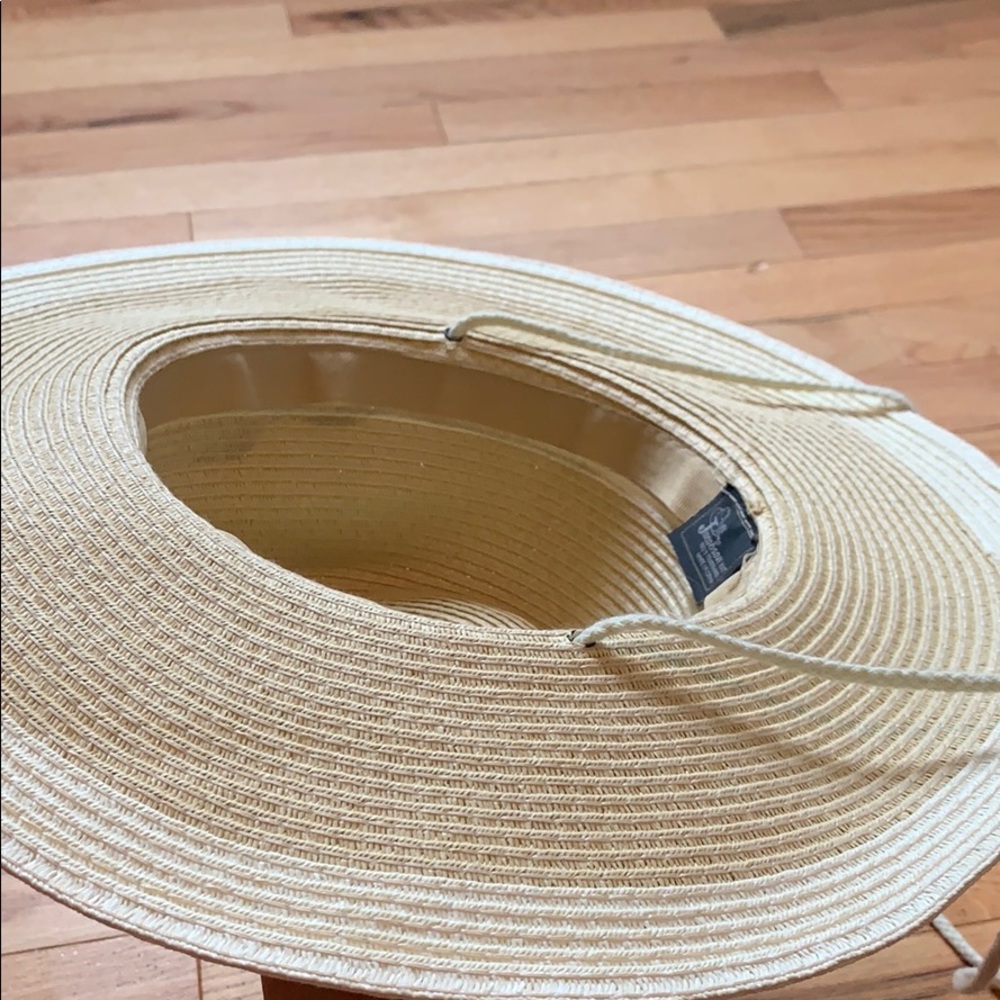 Sunhat - Picture 3 of 4